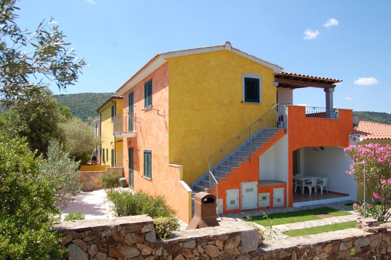 Via Costantino Apartman Budoni Kültér fotó