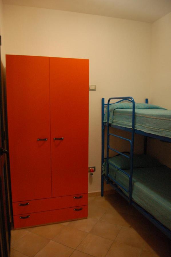 Via Costantino Apartman Budoni Kültér fotó