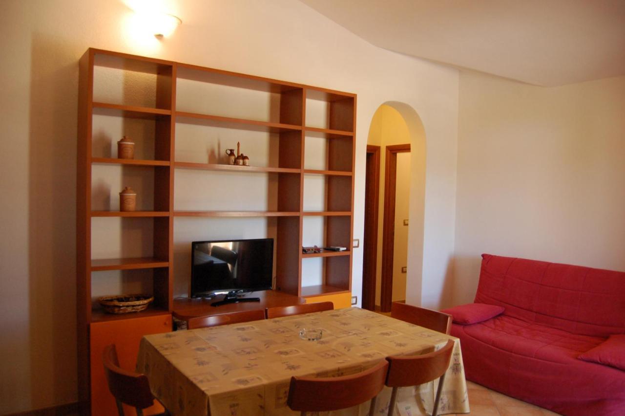 Via Costantino Apartman Budoni Kültér fotó