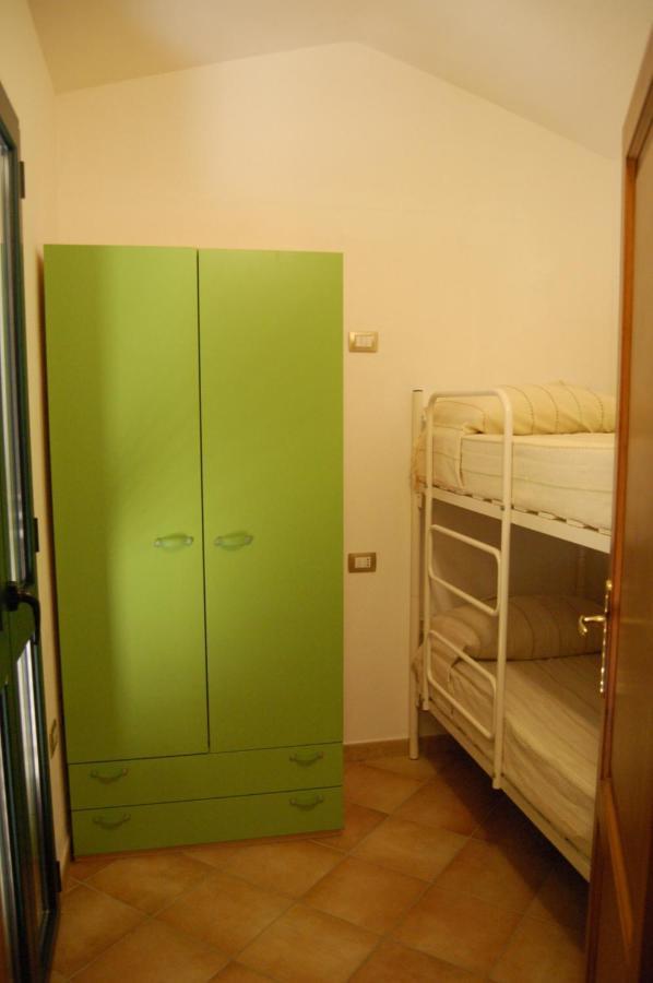 Via Costantino Apartman Budoni Kültér fotó