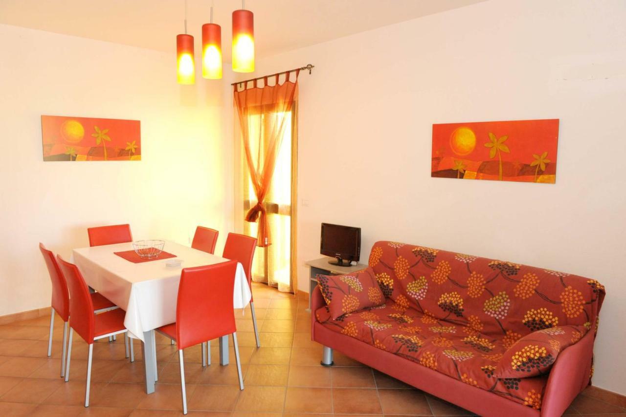 Via Costantino Apartman Budoni Kültér fotó