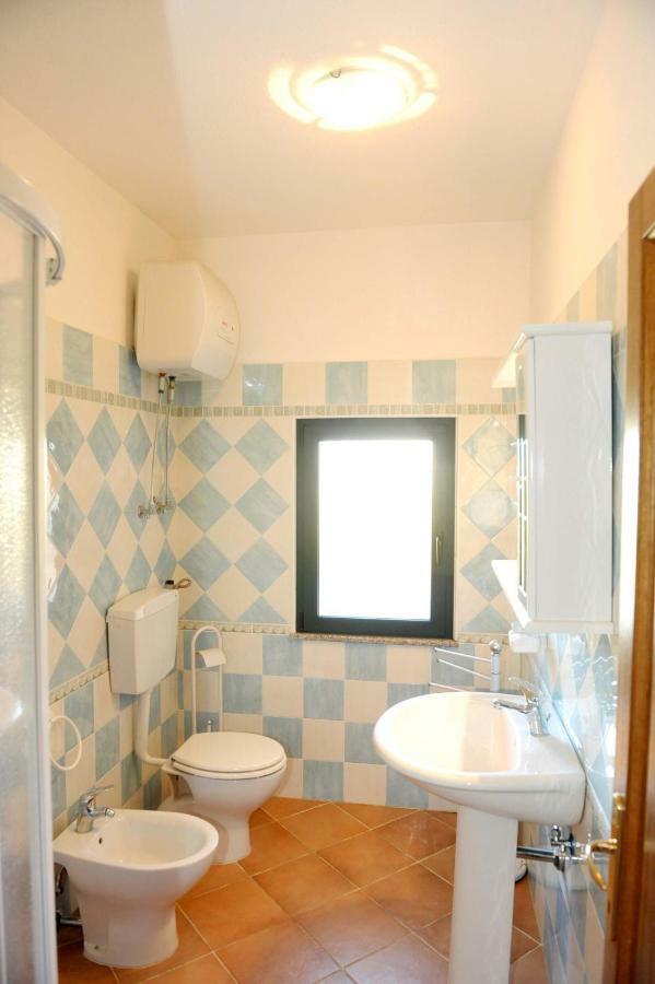 Via Costantino Apartman Budoni Kültér fotó